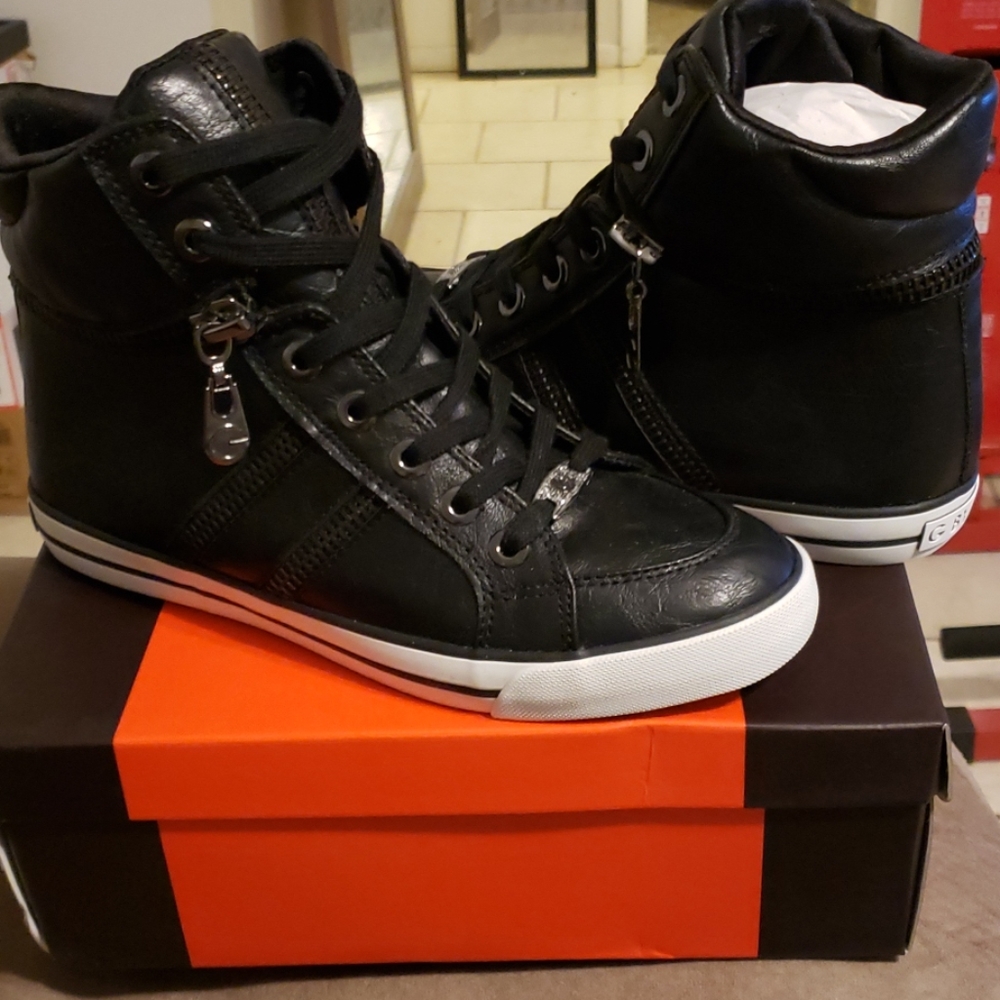 G by Guess Orizze size 7.5 M sneakers
